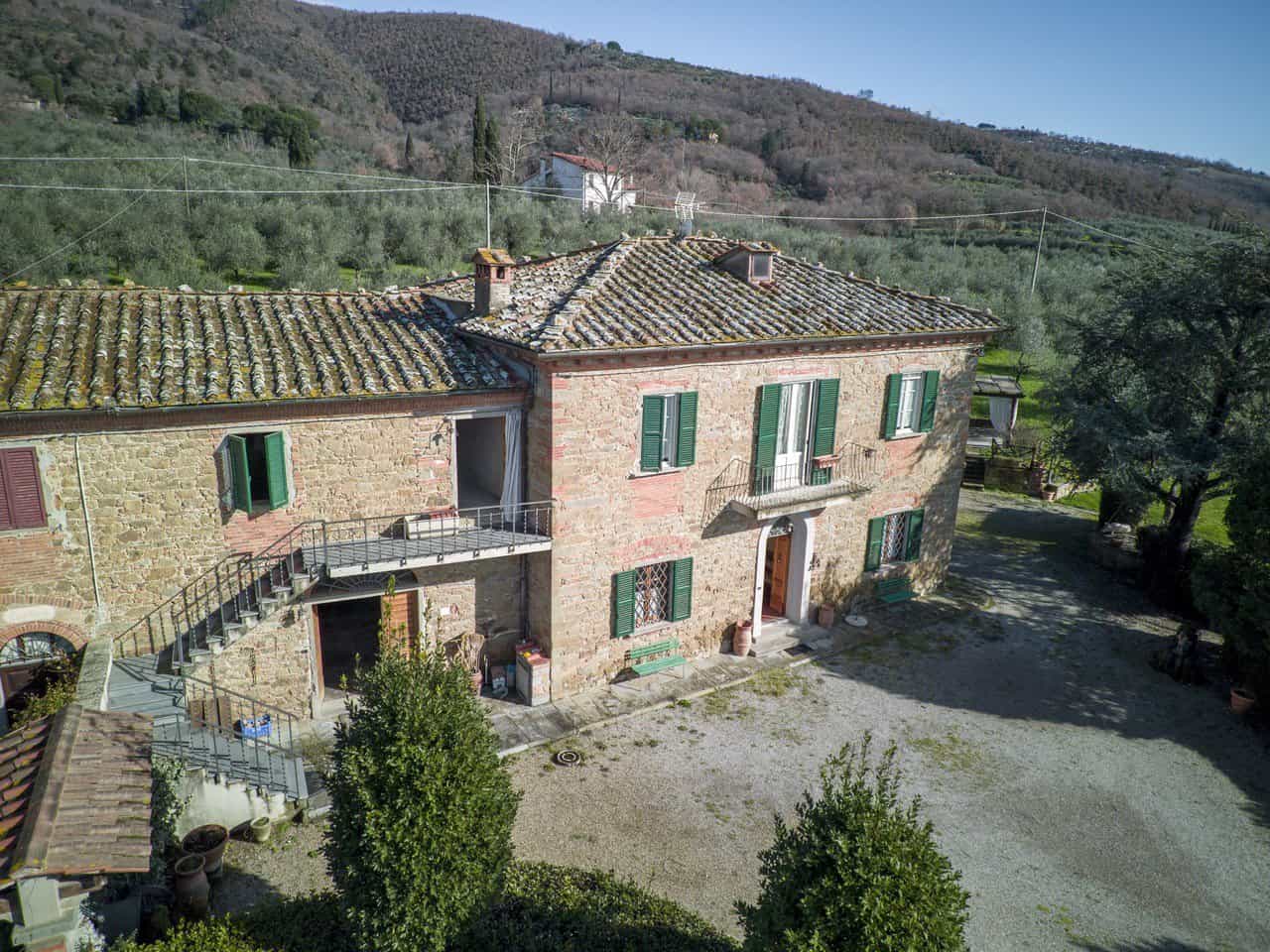Condominium in Loro Ciuffenna, Tuscany 12146319