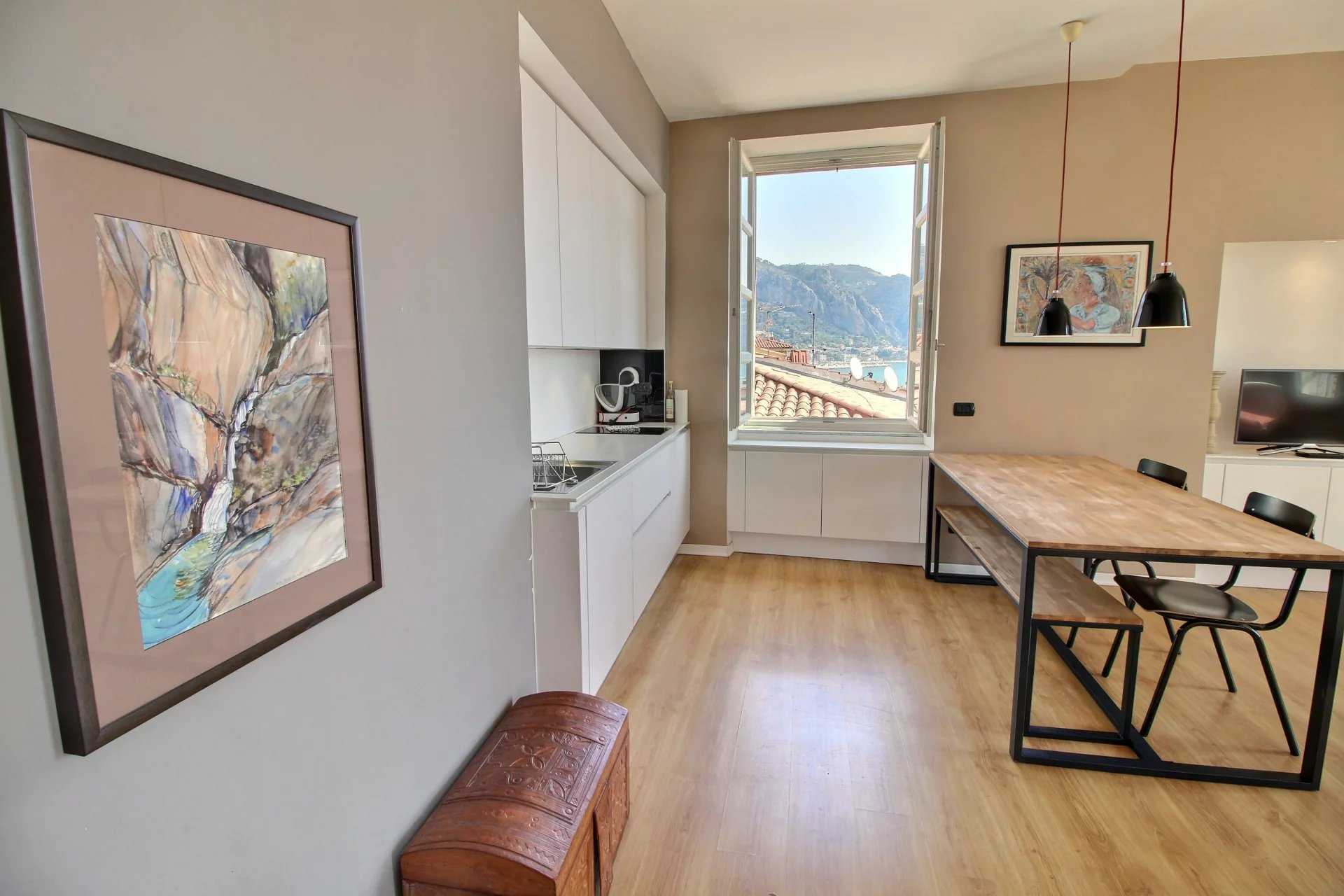 Condominium dans Menton, Provence-Alpes-Côte d'Azur 12146337