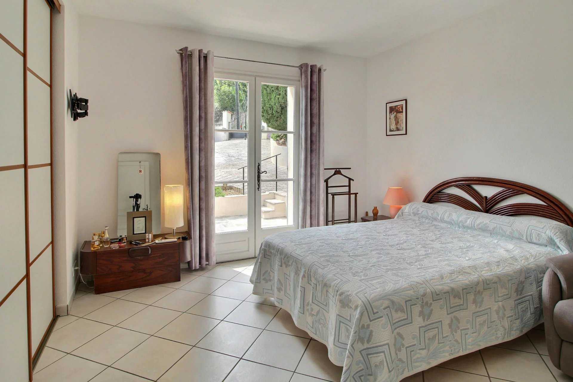 σπίτι σε Callian, Provence-Alpes-Côte d'Azur 12146340