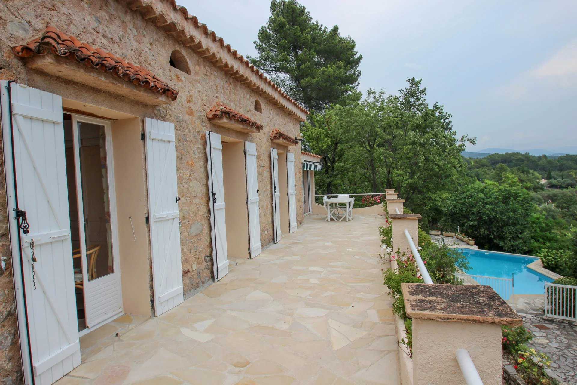 rumah dalam Seillans, Provence-Alpes-Côte d'Azur 12146351