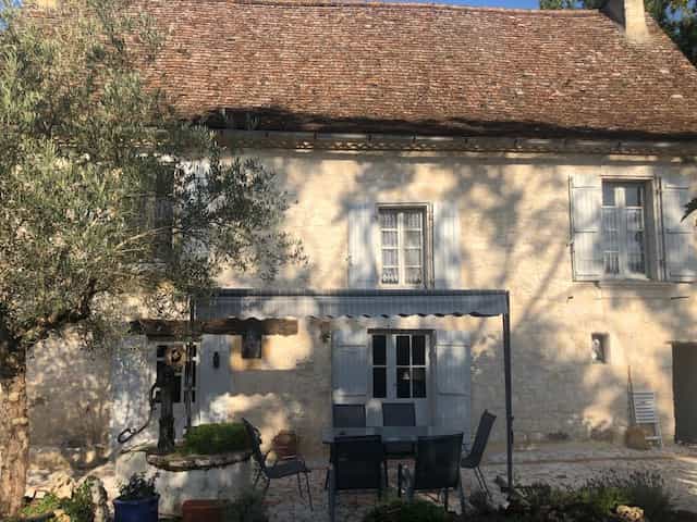 Casa nel Saint-Aubin-de-Lanquais, Nouvelle-Aquitaine 12146355