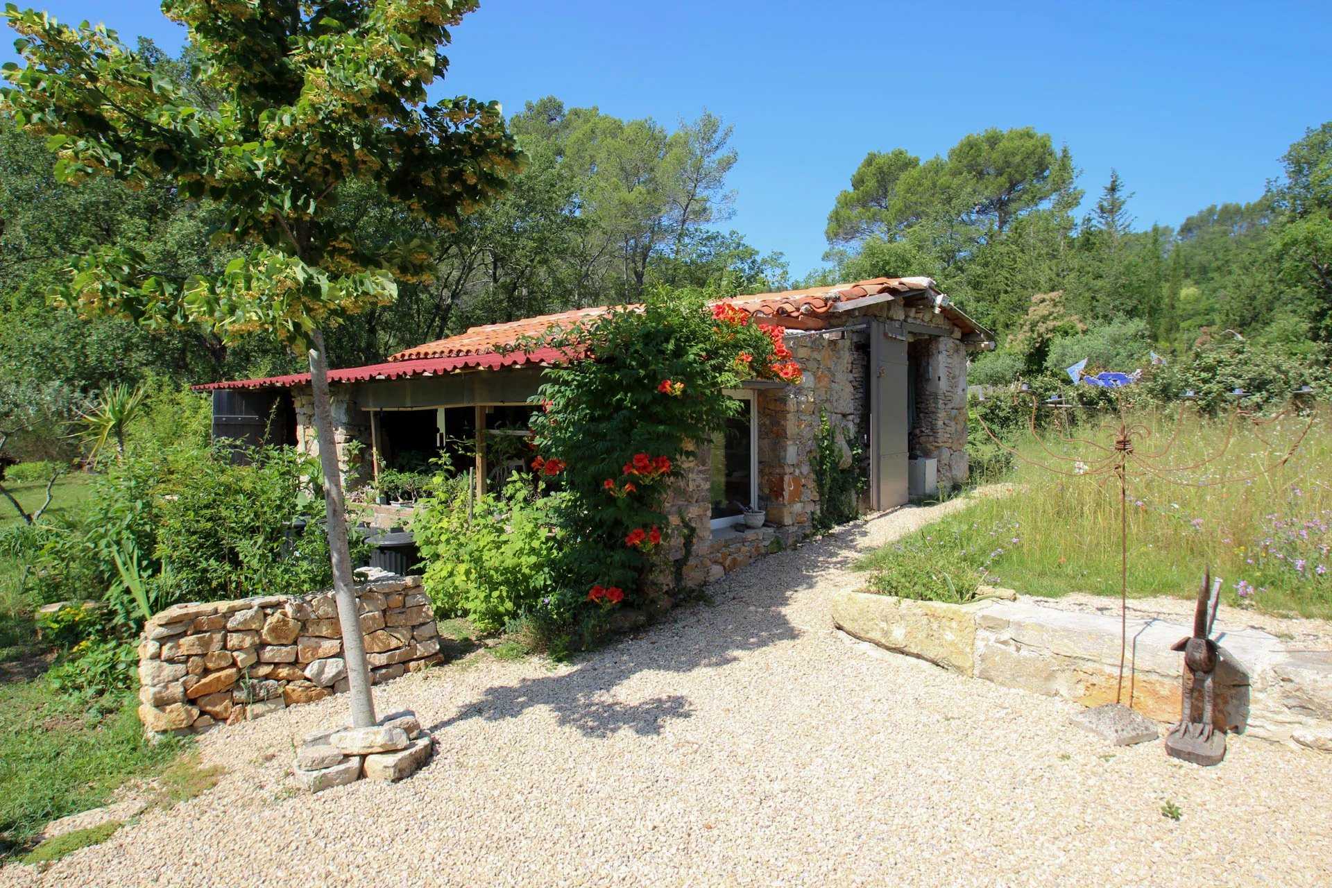 Condominium in Fayence, Provence-Alpes-Côte d'Azur 12146356