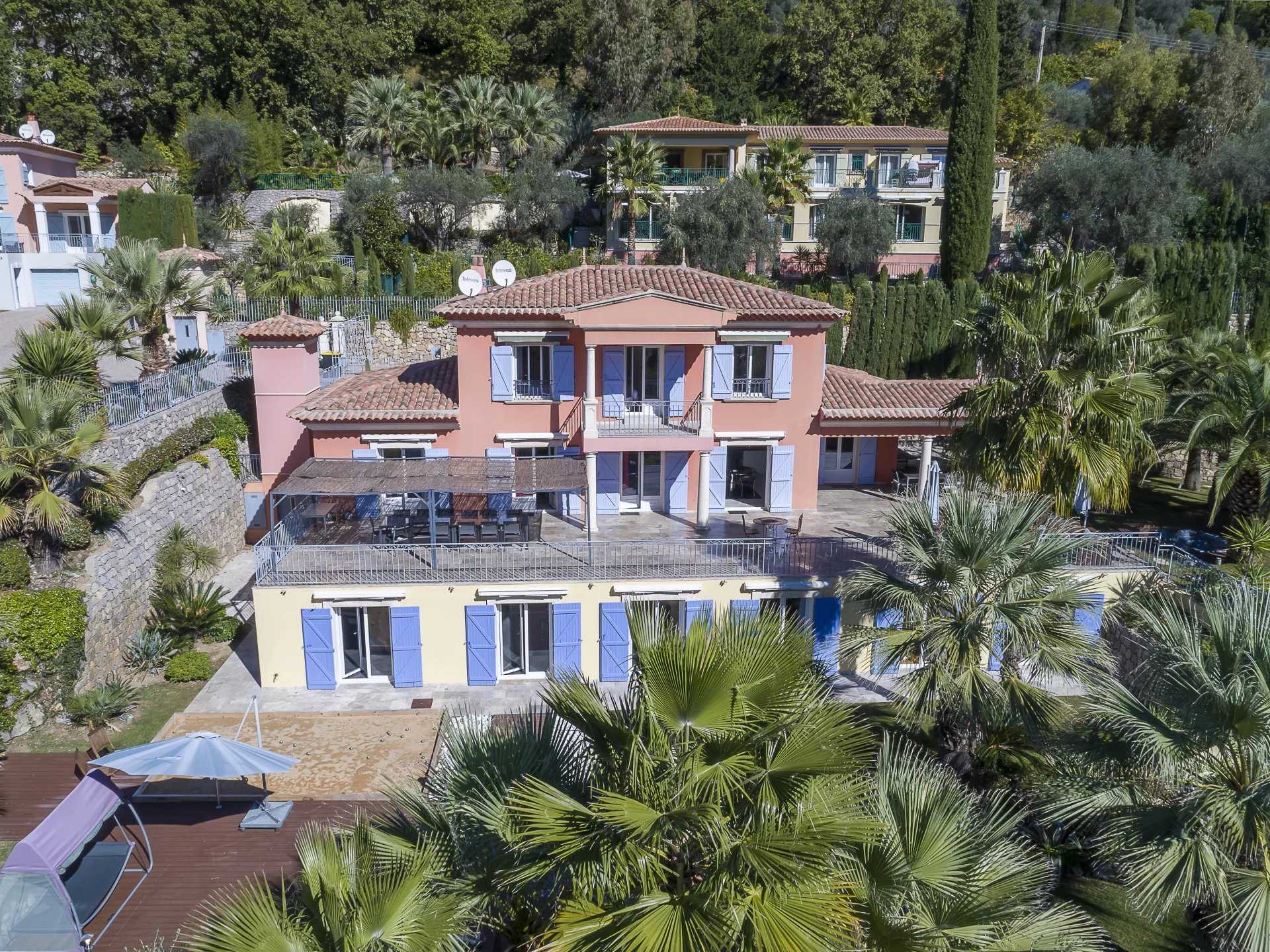 casa en Grasse, Provenza-Alpes-Costa Azul 12146358