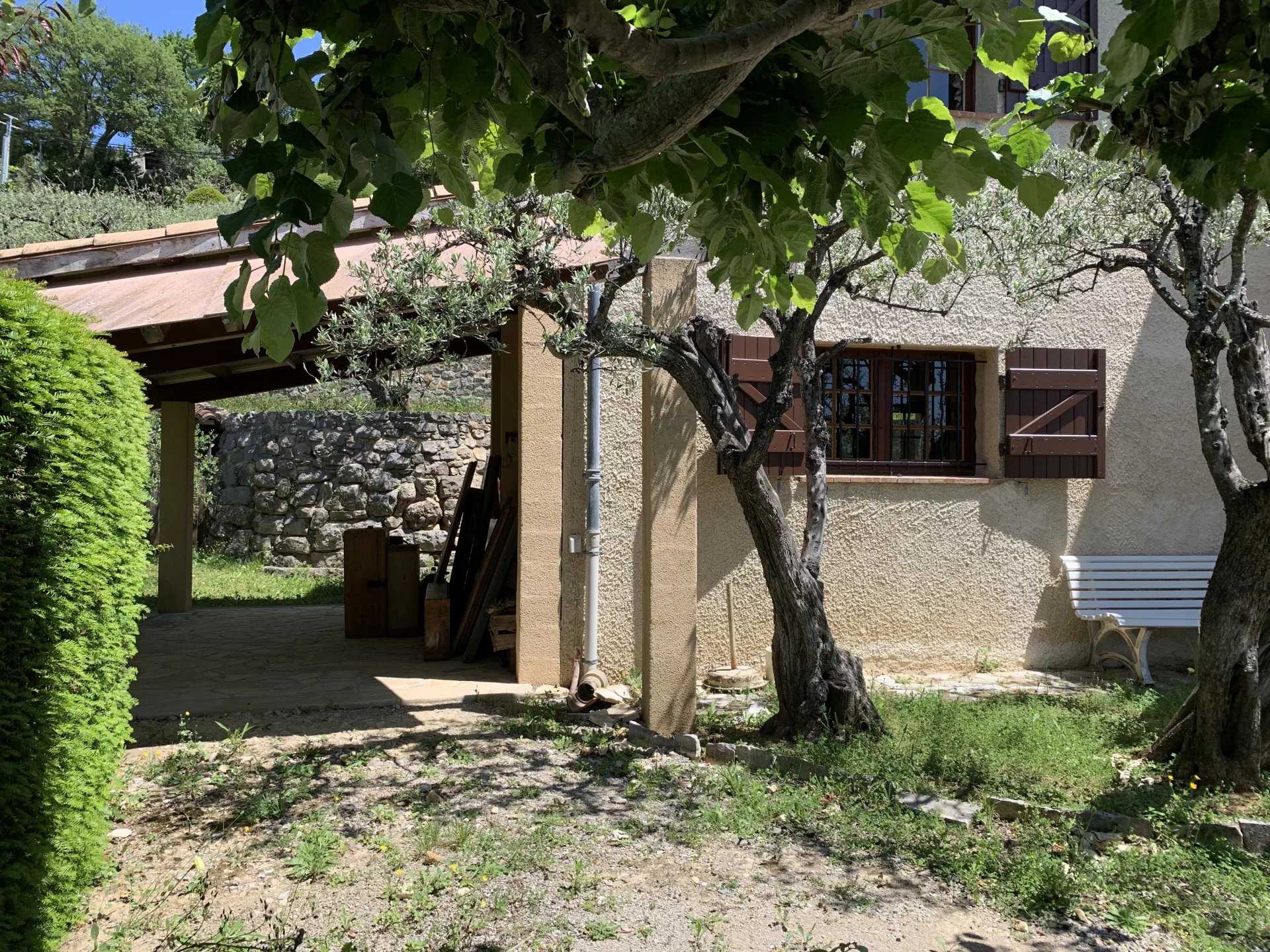 Hus i Seillans, Provence-Alpes-Côte d'Azur 12146380
