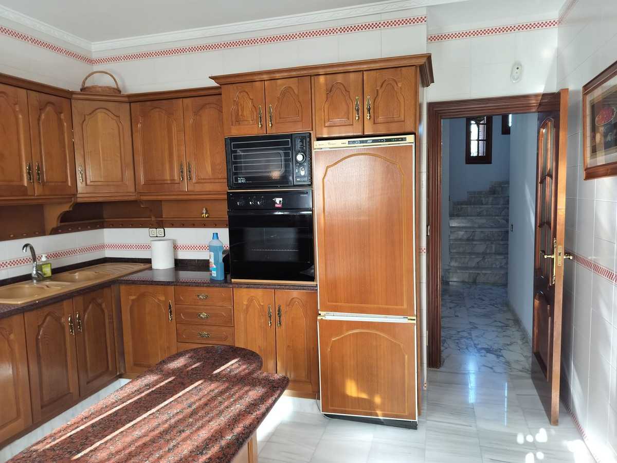 Dom w El Coto, Asturias 12146536