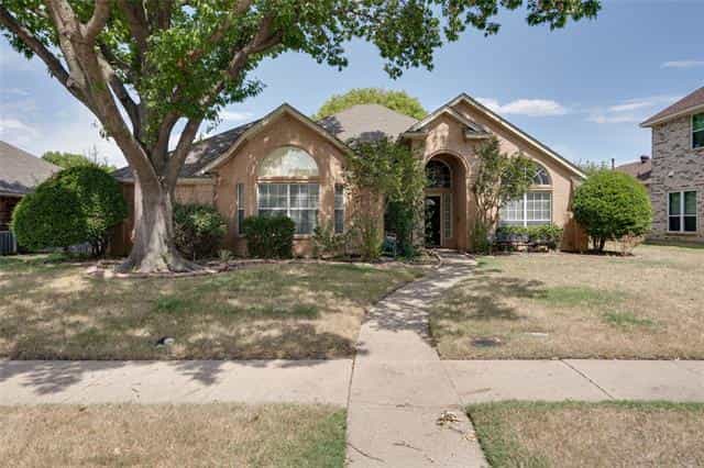 жилой дом в Аллен, Техас 12147560