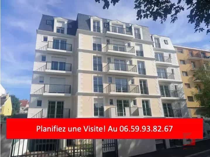 公寓 在 Gagny, Ile-de-France 12147668