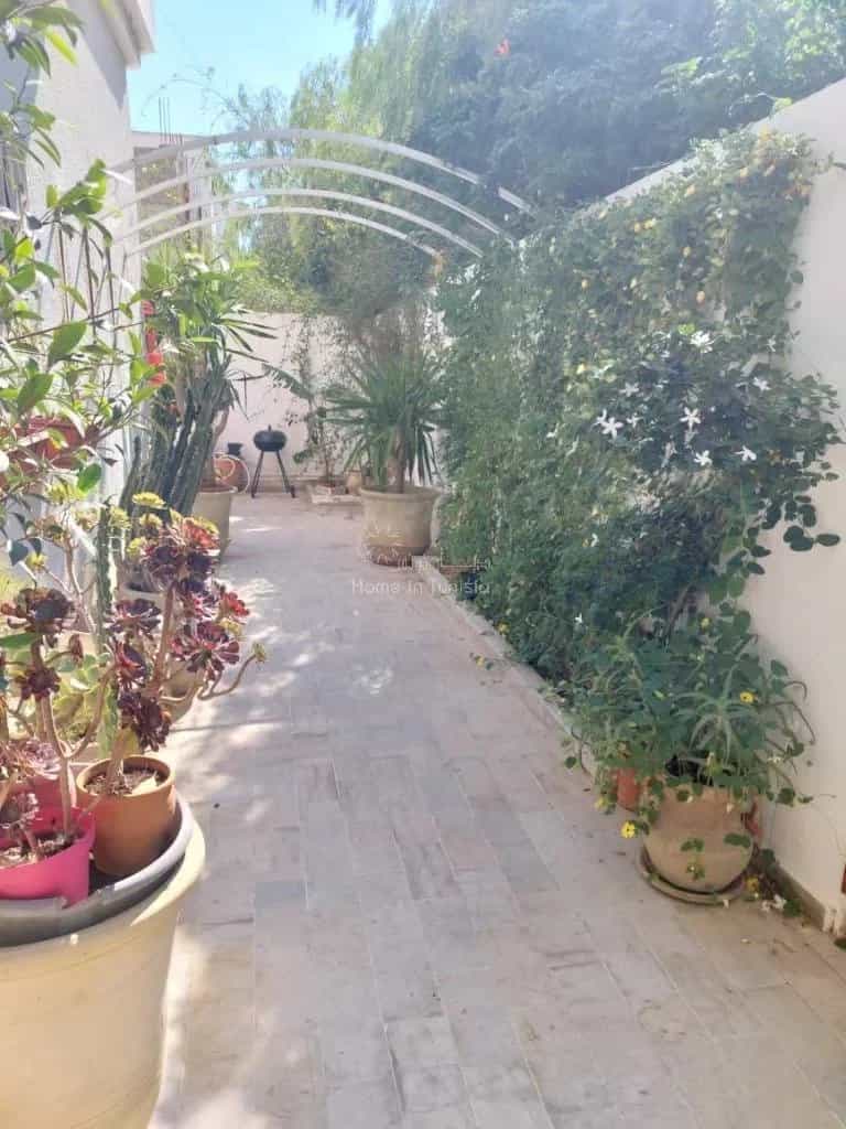 Квартира в Dar Salah Bey, Туніс 12147678