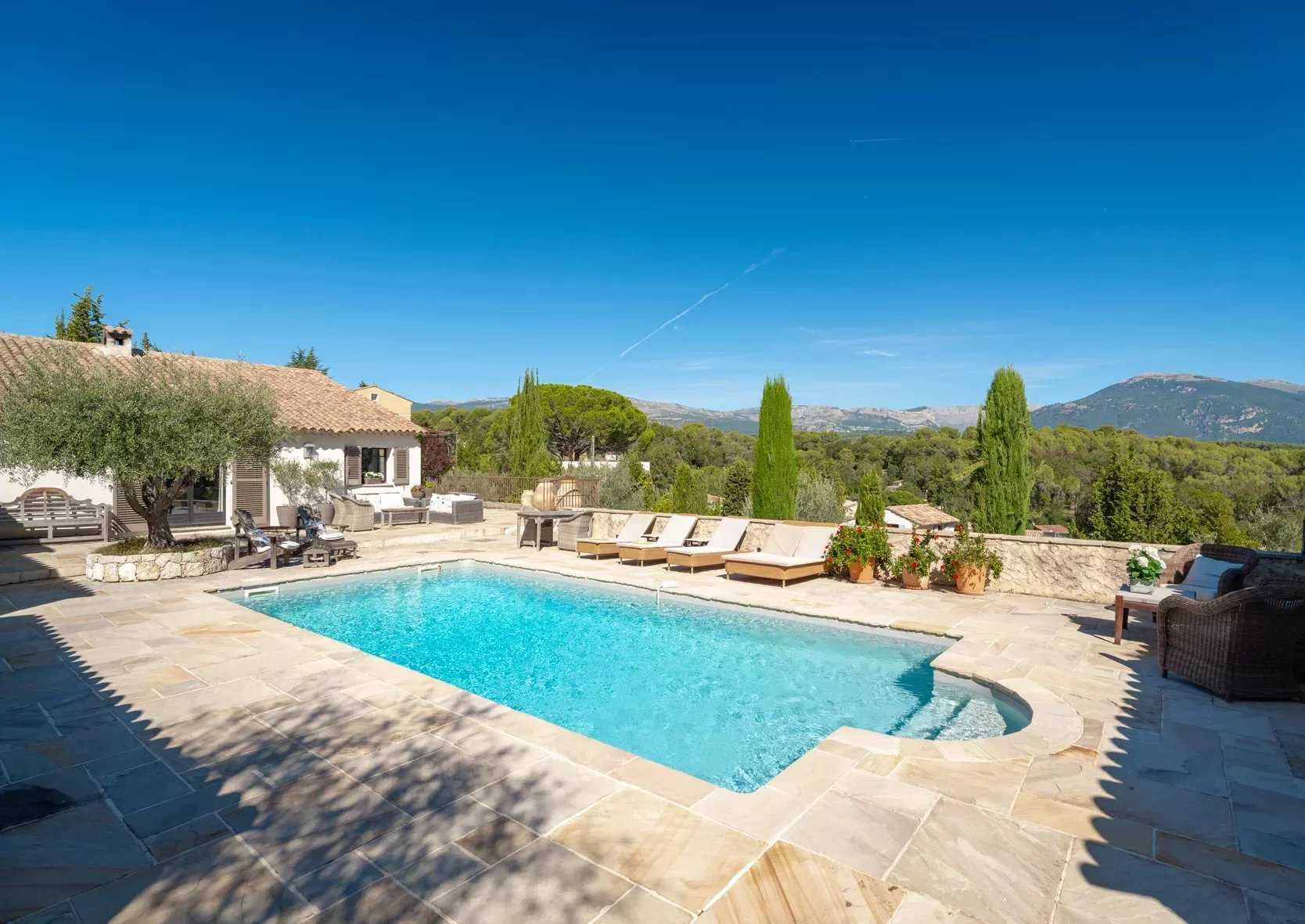 Rumah di Valbonne, Provence-Alpes-Cote d'Azur 12147759