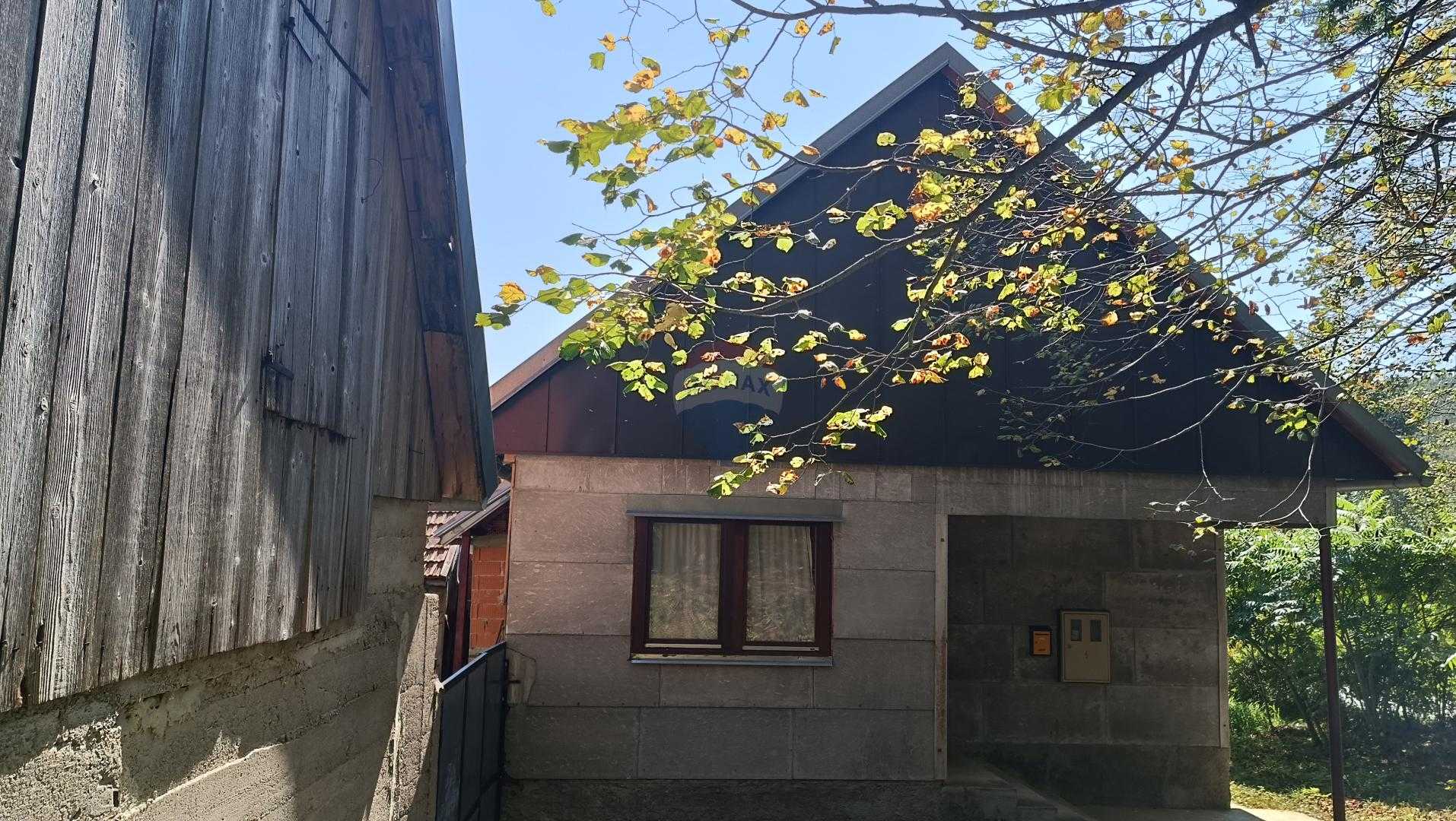 House in Plaski, Karlovacka Zupanija 12148833