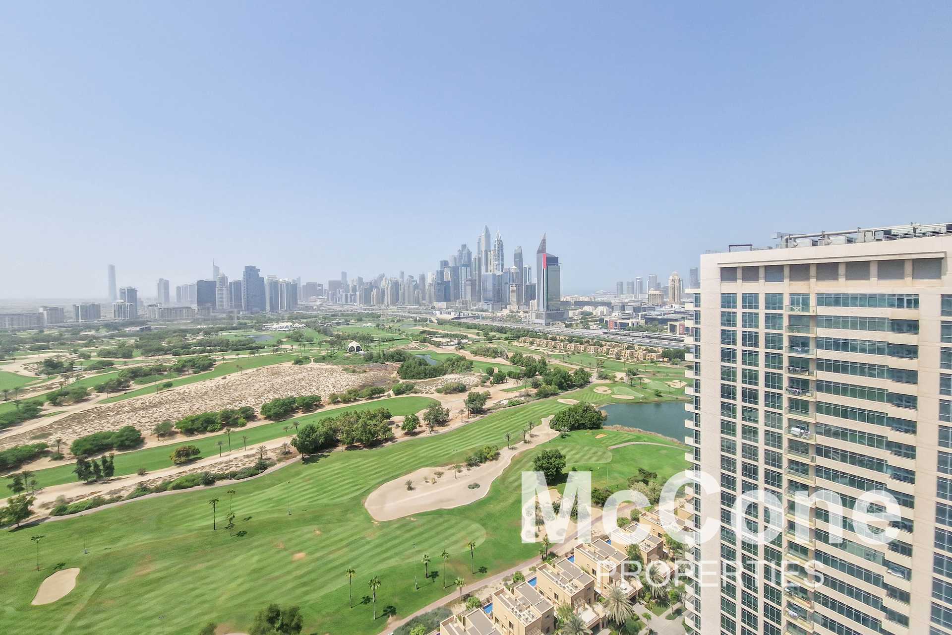 Condominium in Dubai, Dubai 12150684