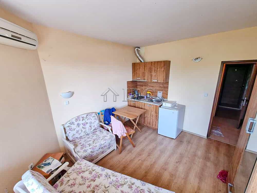 公寓 在 内塞伯尔, 布尔加斯 12151709