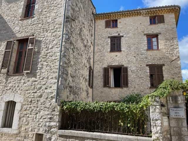Hus i La Colle-sur-Loup, Provence-Alpes-Cote d'Azur 12151812