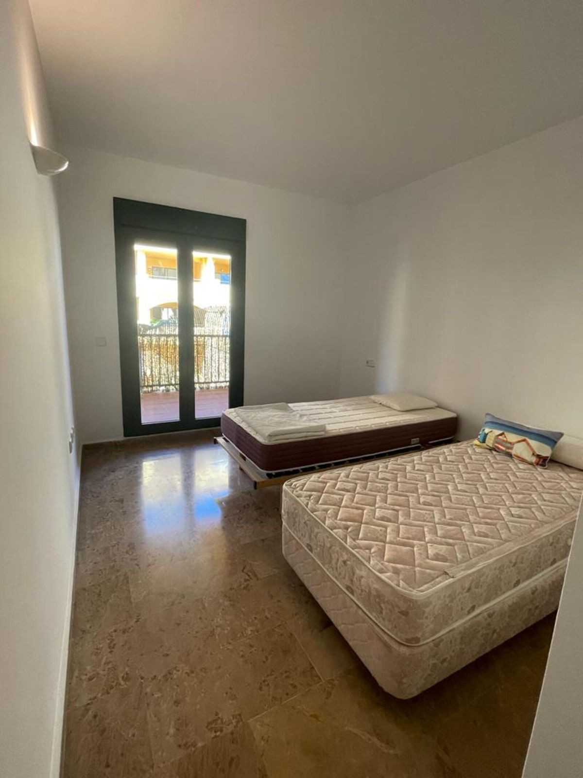 公寓 在 San Pedro de Alcántara, Andalusia 12152208