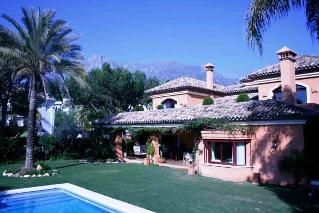 жилой дом в Марбелья, Андалусия 12152236