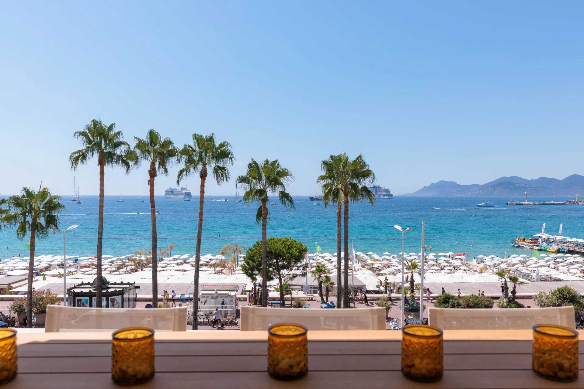 Ejerlejlighed i Cannes, Provence-Alpes-Cote d'Azur 12152473