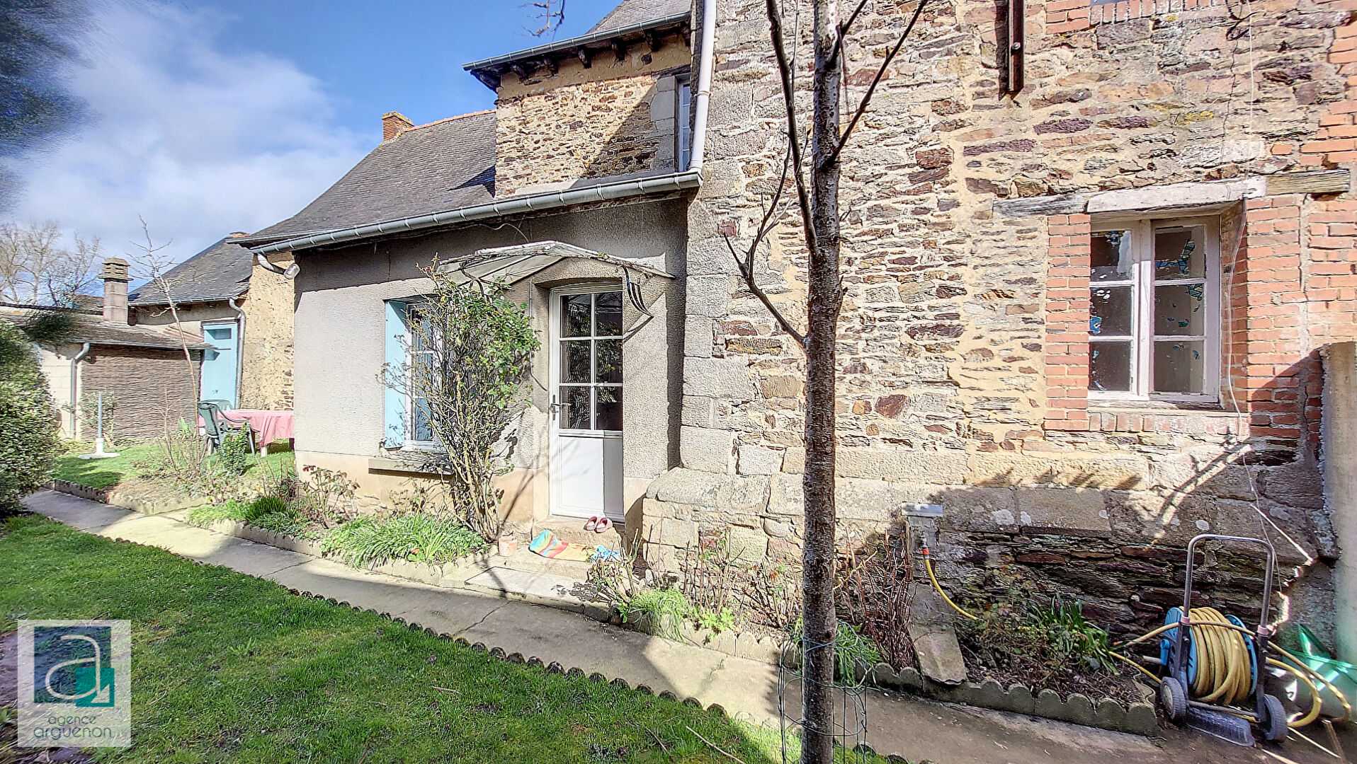House in Saint-Meen-le-Grand, Bretagne 12153400