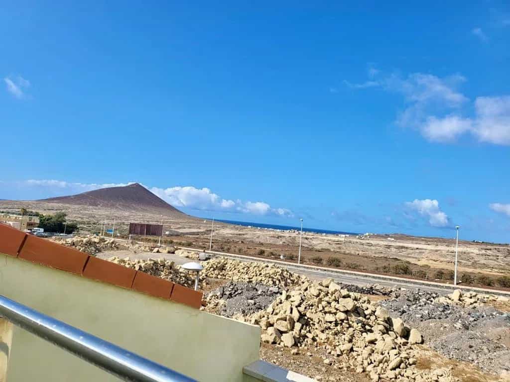 Multiple Houses in El Medano, Canary Islands 12153539