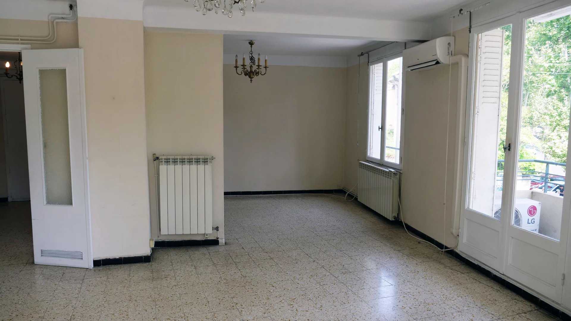 公寓 在 Montpellier, Hérault 12153550