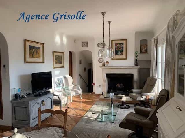 casa no Sainte-Anastasie-sur-Issole, Provença-Alpes-Costa Azul 12153555