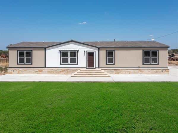 House in Weatherford, Texas 12153624