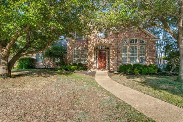 House in Colleyville, Texas 12153705