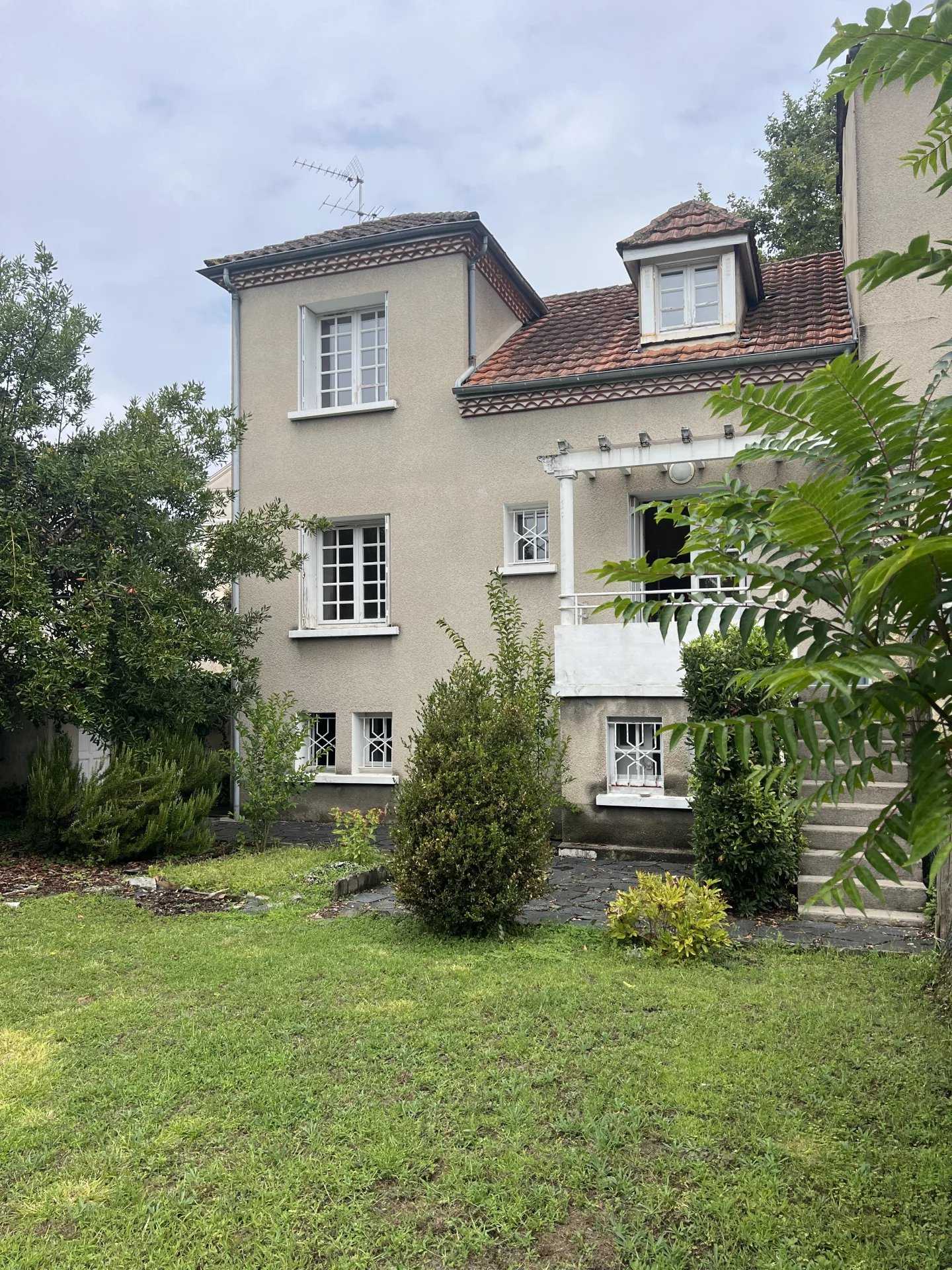 Meerdere huizen in Perigueux, Nouvelle-Aquitanië 12153814