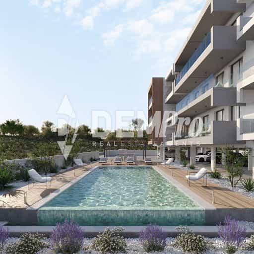 Condominium in Paphos, Pafos 12154300