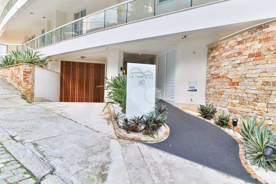 Condominium in Lagoa, Rio de Janeiro 12154471