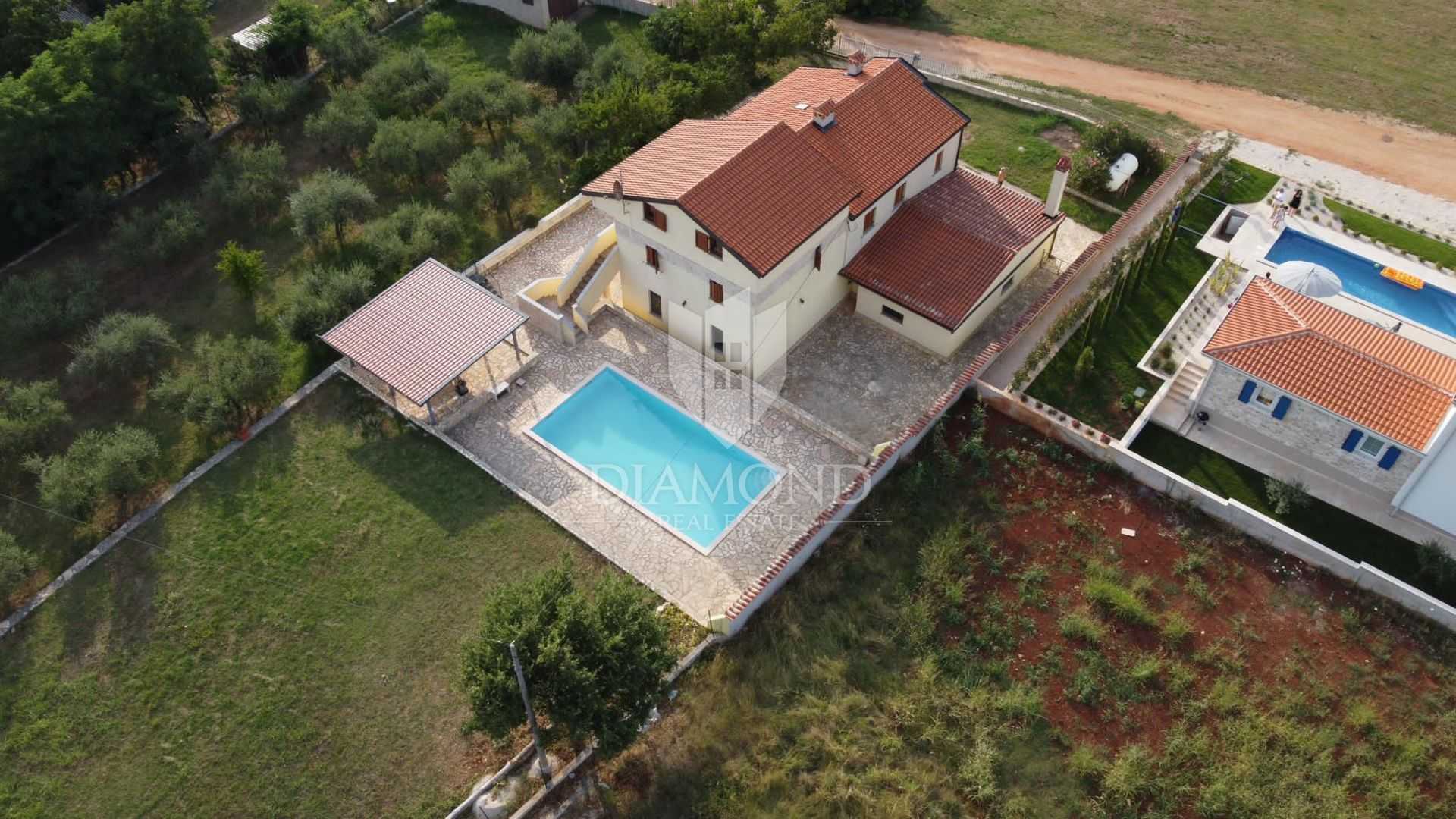 casa en Poreč, Istria County 12154485