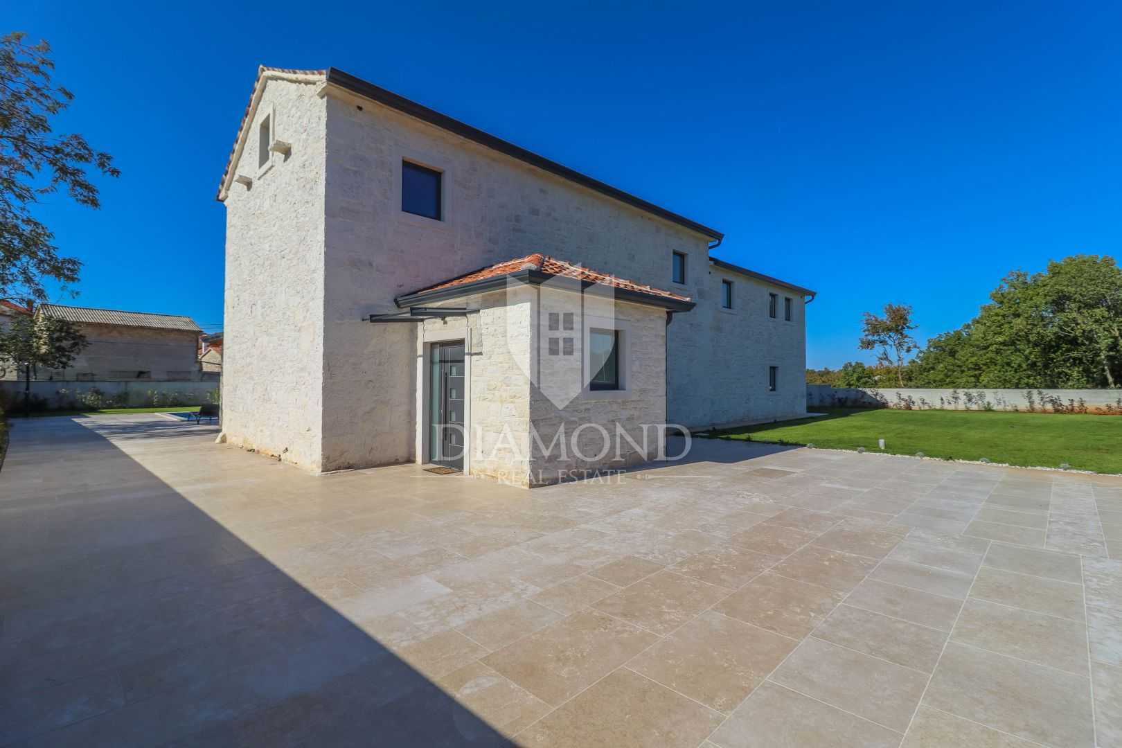 بيت في Rovinj, Istria County 12154561