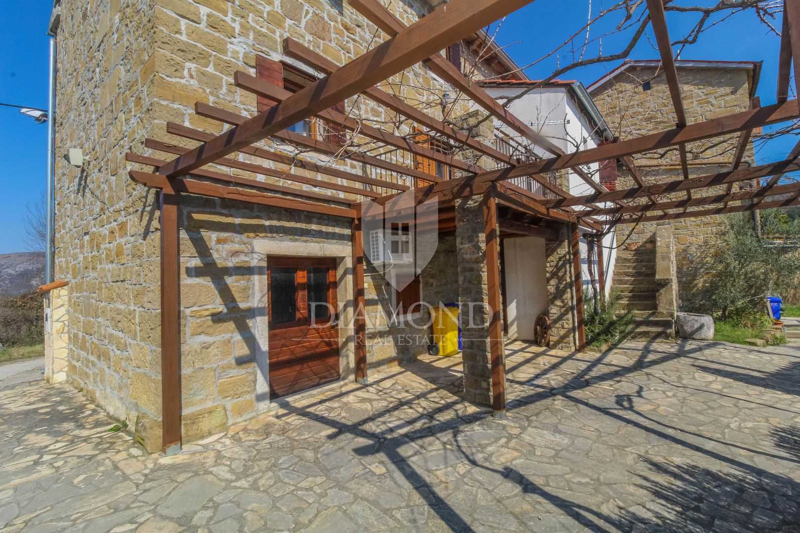 بيت في Motovun, Istria County 12154572