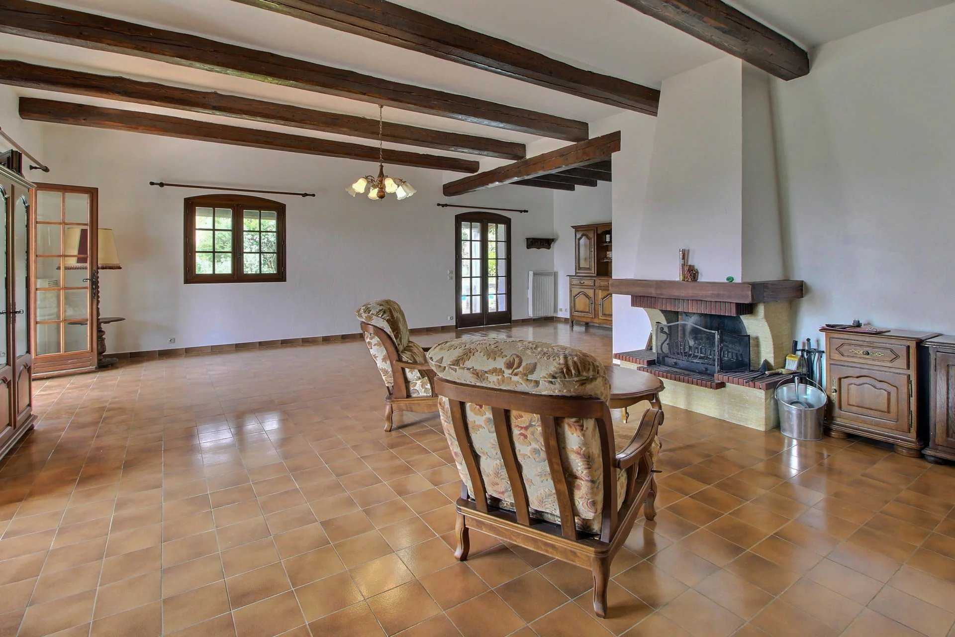 Huis in Montauroux, Provence-Alpes-Côte d'Azur 12155853