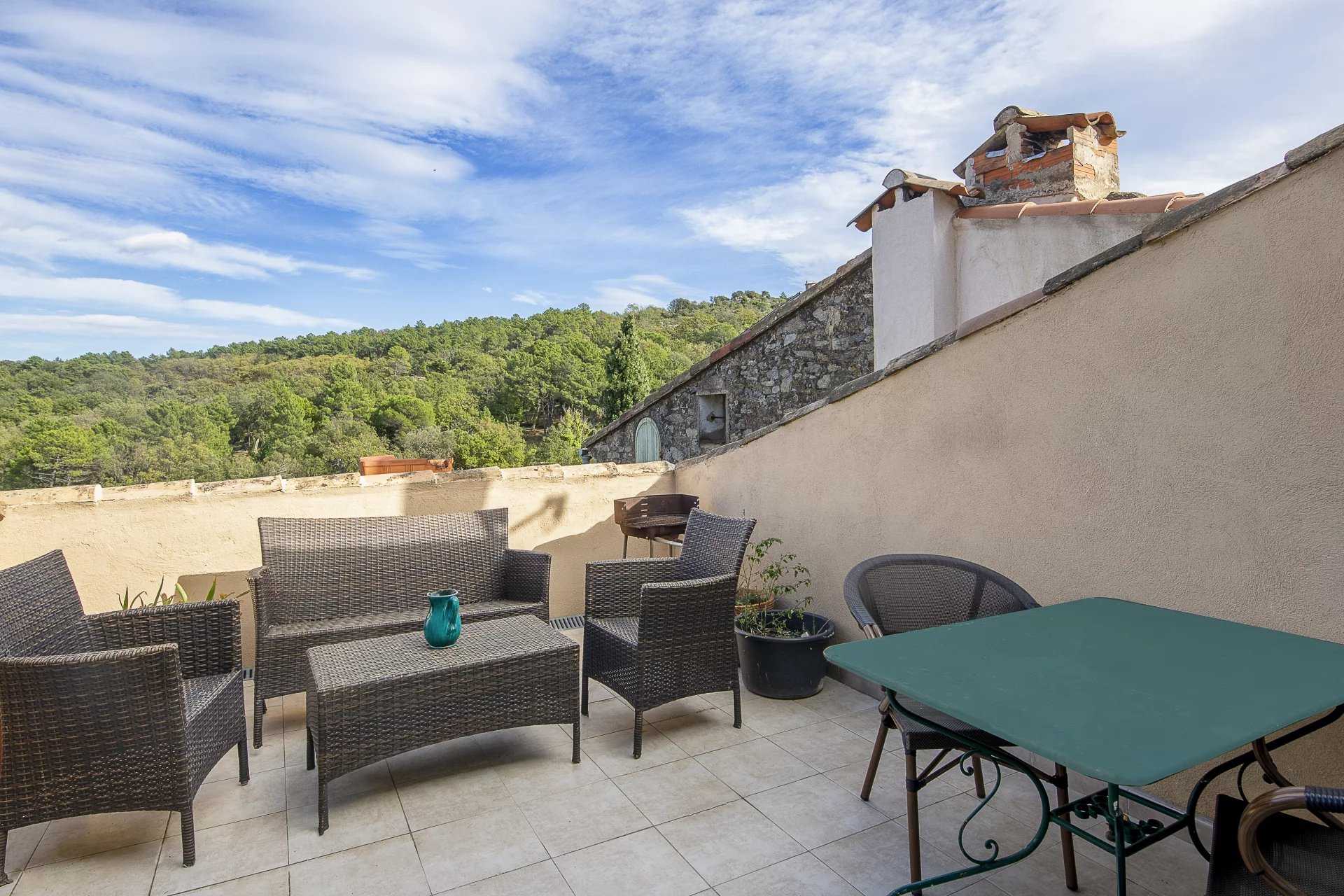 loger dans La Garde-Freinet, Provence-Alpes-Côte d'Azur 12155855