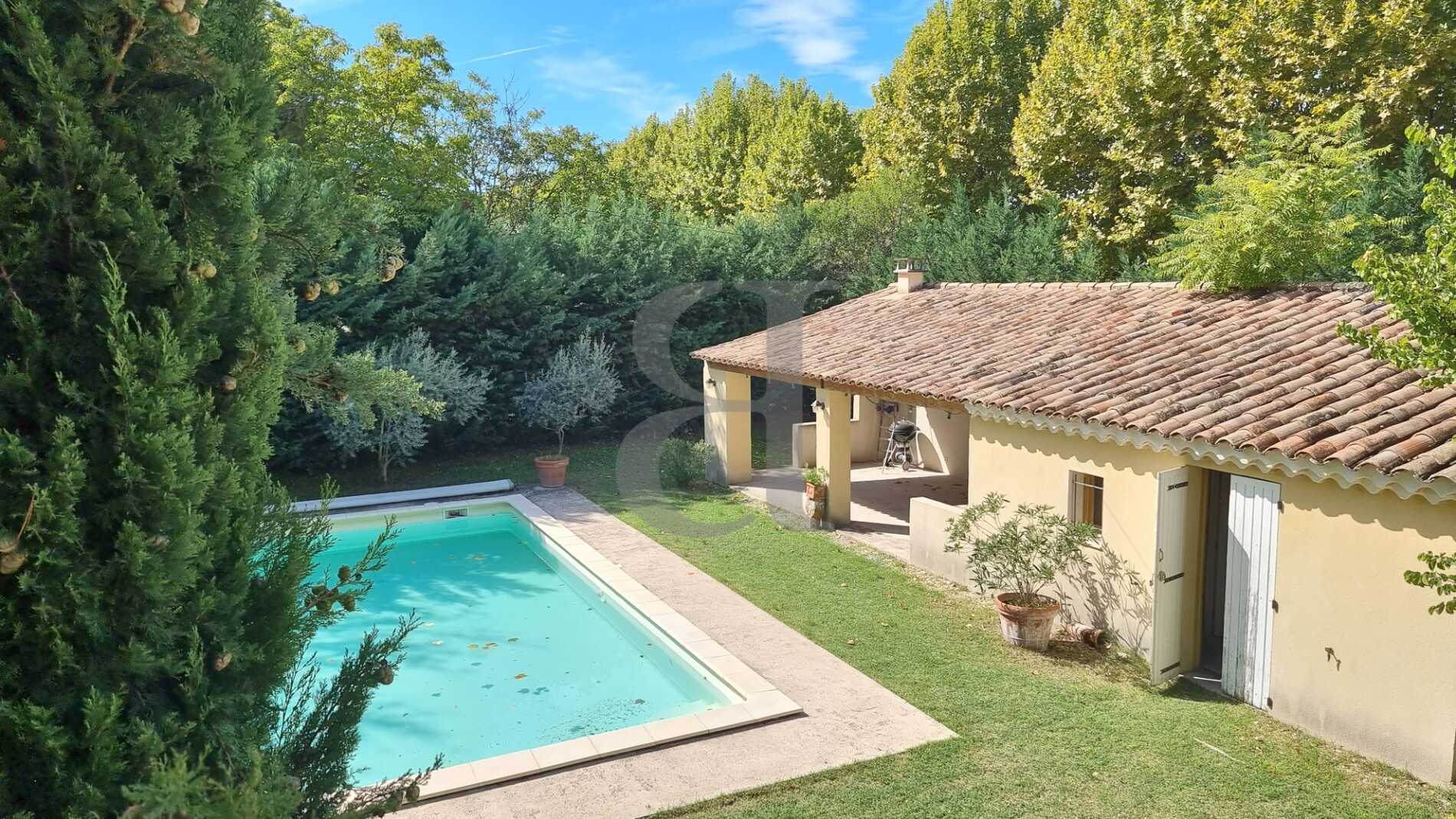 房子 在 Mazan, Provence-Alpes-Côte d'Azur 12155857