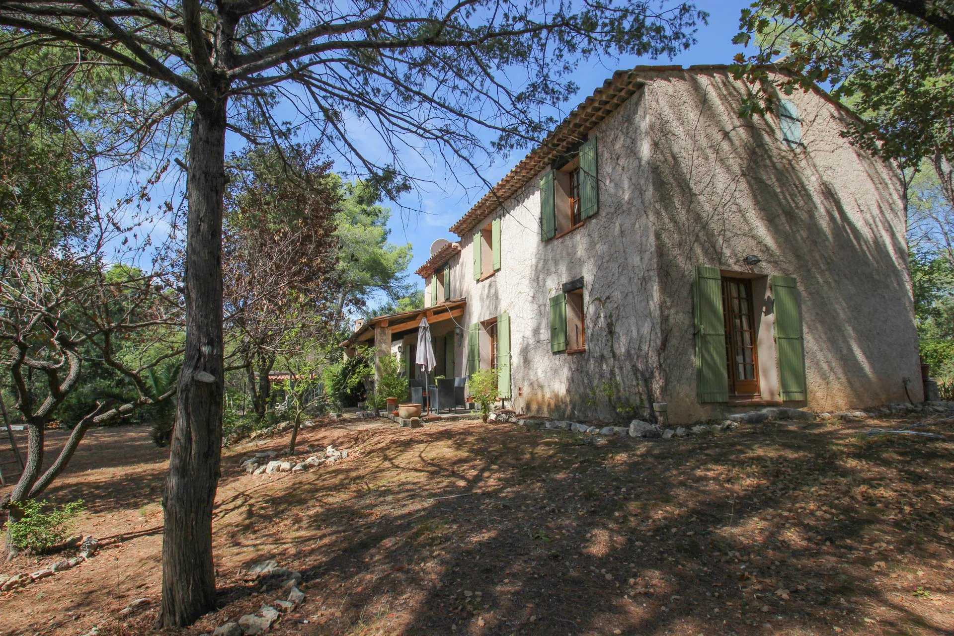 Dom w Fayence, Provence-Alpes-Côte d'Azur 12155903
