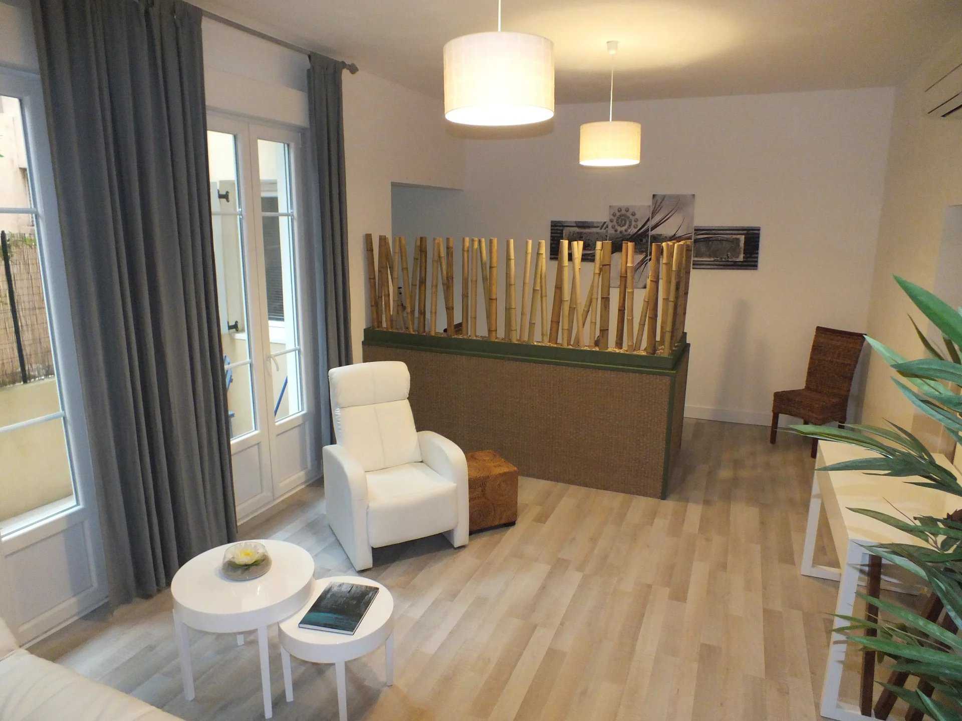 公寓 在 安提布, 普罗旺斯-阿尔卑斯-蓝色海岸 12155907