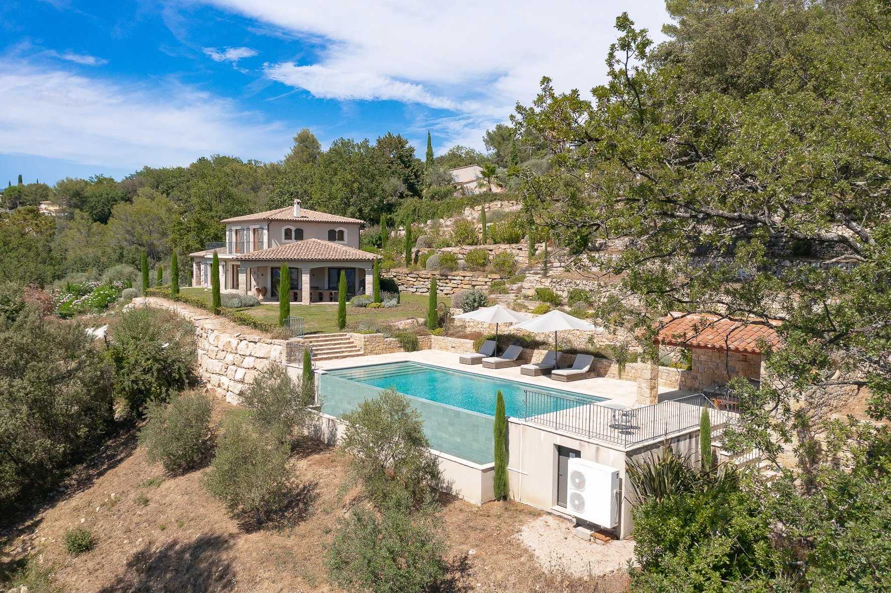rumah dalam Montauroux, Provence-Alpes-Côte d'Azur 12155913