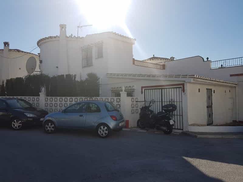 жилой дом в Arroyo de la Miel, Andalusia 12156305