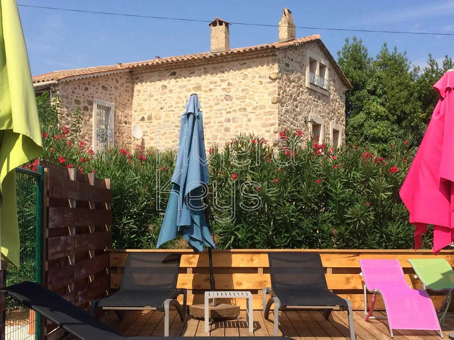 Будинок в Le Muy, Provence-Alpes-Cote d'Azur 12157045