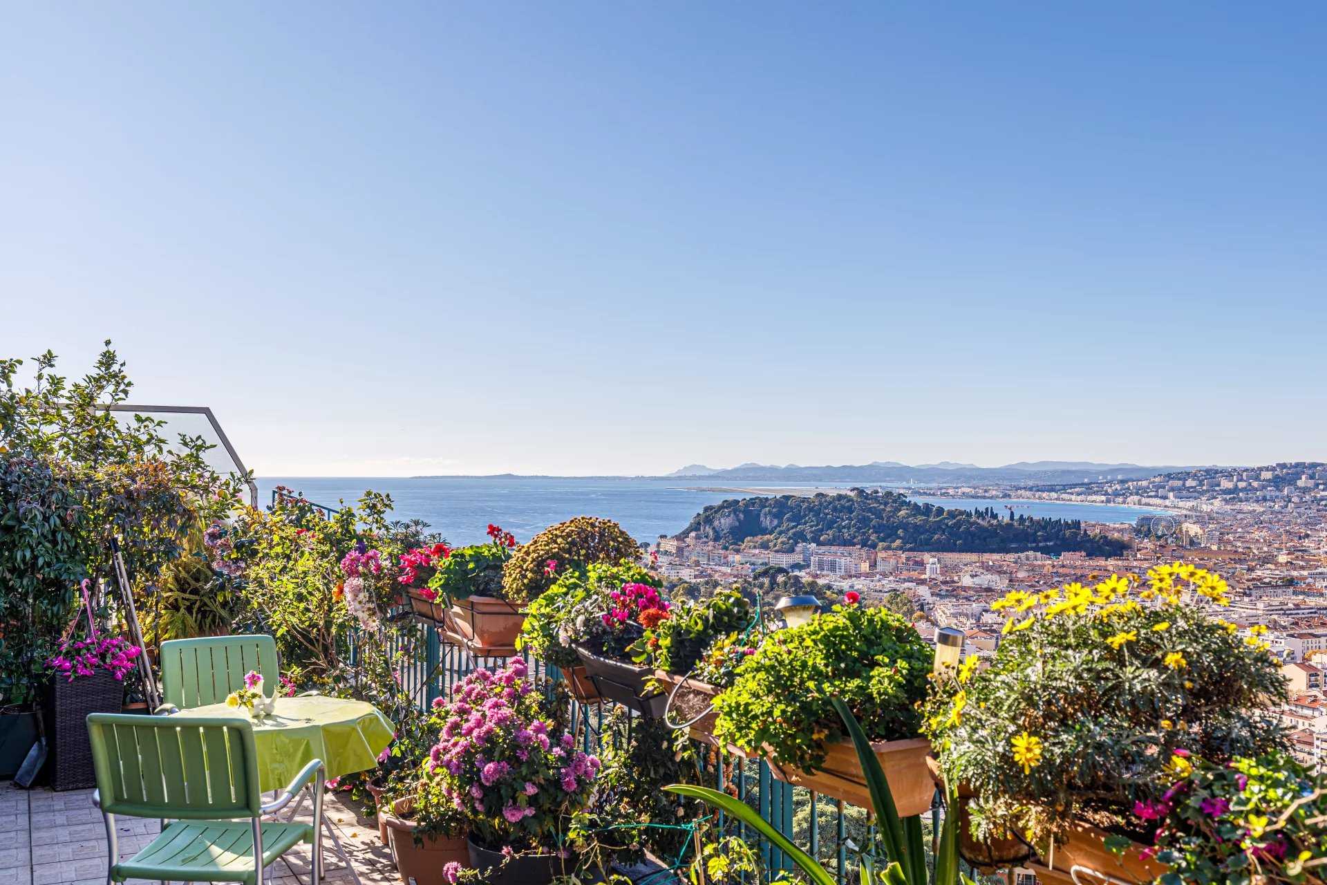 Condominium in Nice, Alpes-Maritimes 12157074