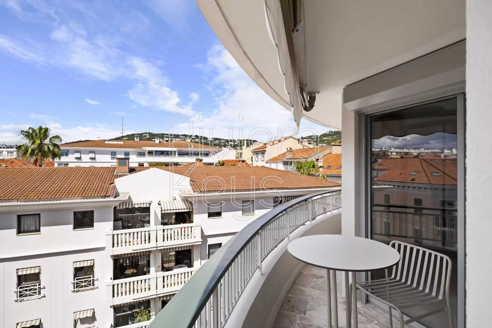Condominium dans Cannes, Alpes-Maritimes 12157094