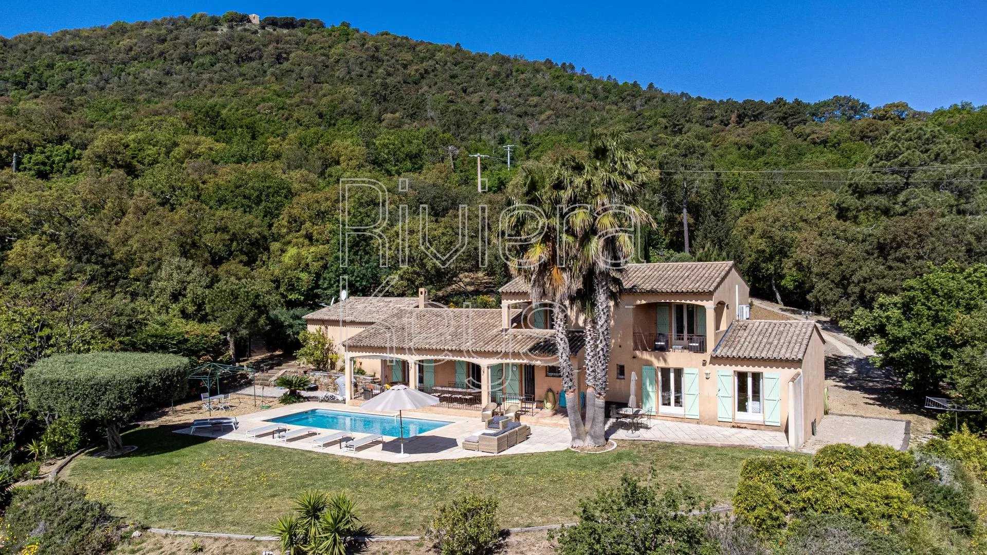 Haus im La Garde-Freinet, Provence-Alpes-Côte d'Azur 12157145