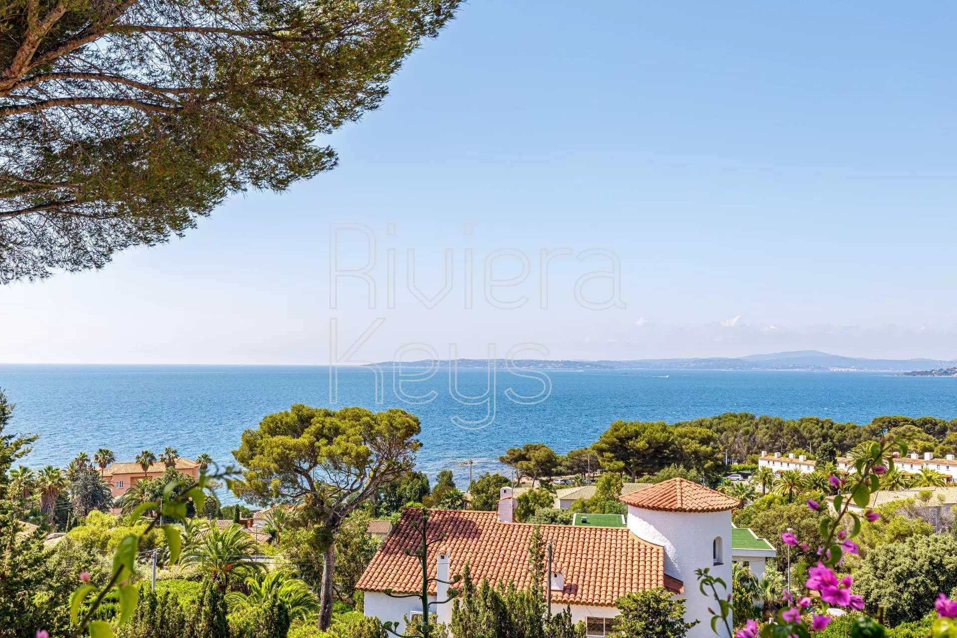Huis in Sint-Aygulf, Provence-Alpes-Côte d'Azur 12157157