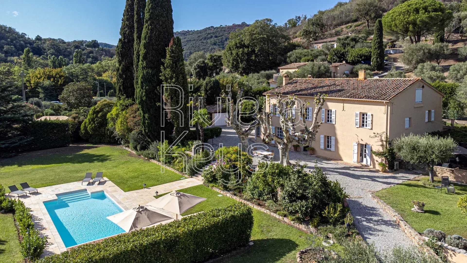 Huis in Auribeau-sur-Siagne, Provence-Alpes-Cote d'Azur 12157199
