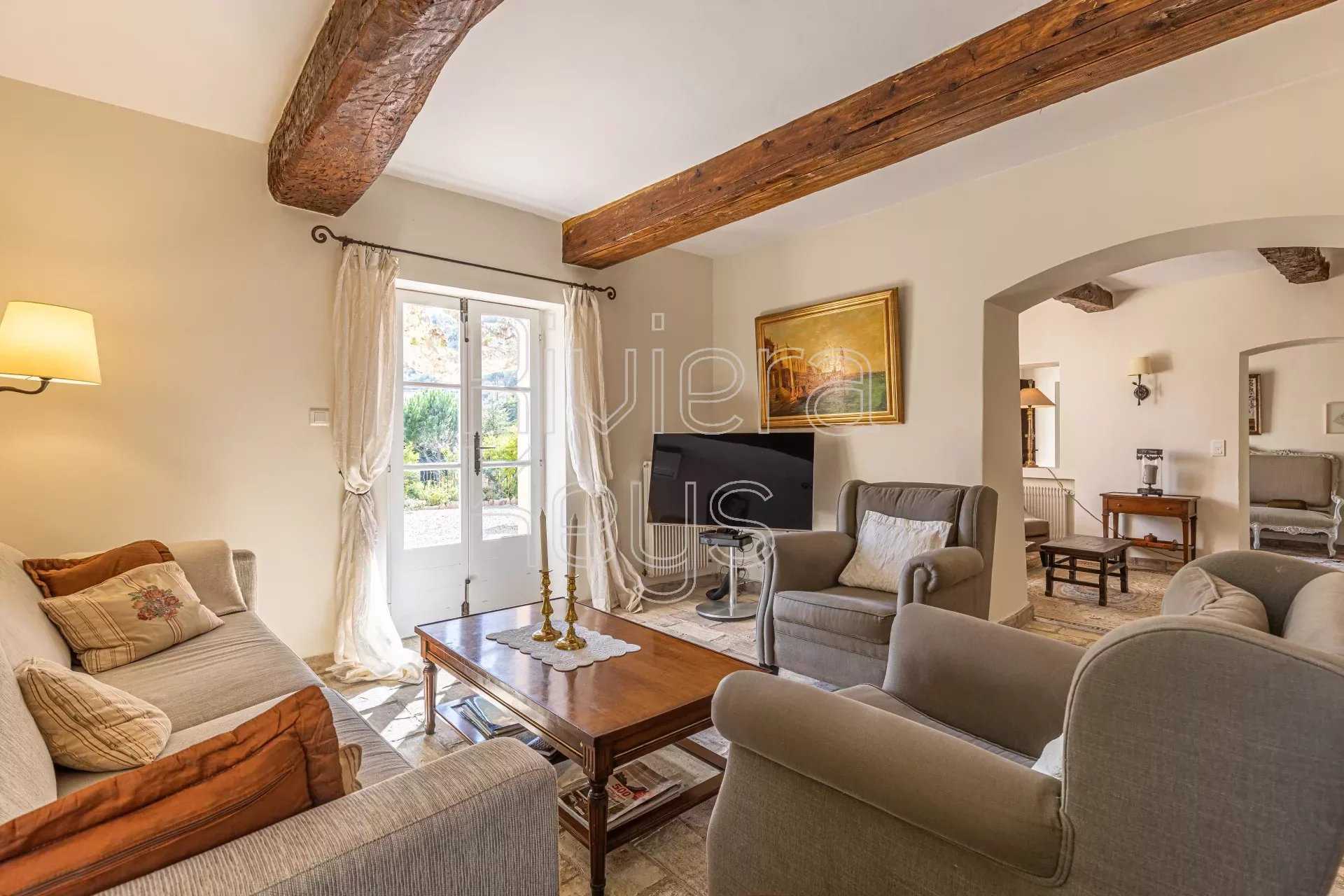 casa no Auribeau-sur-Siagne, Provence-Alpes-Cote d'Azur 12157199