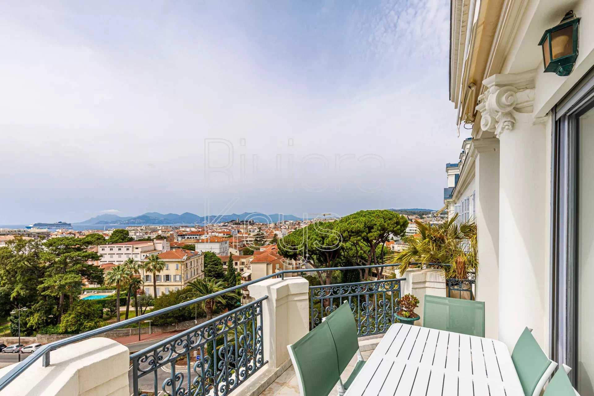 Eigentumswohnung im Cannes, Provence-Alpes-Côte d'Azur 12157201