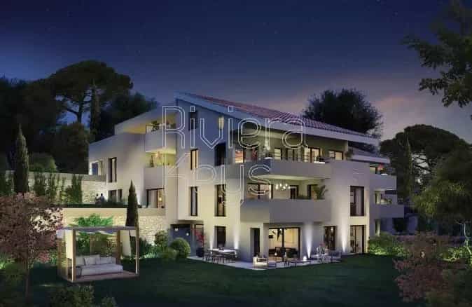 Condominium in Drammont, Provence-Alpes-Cote d'Azur 12157282