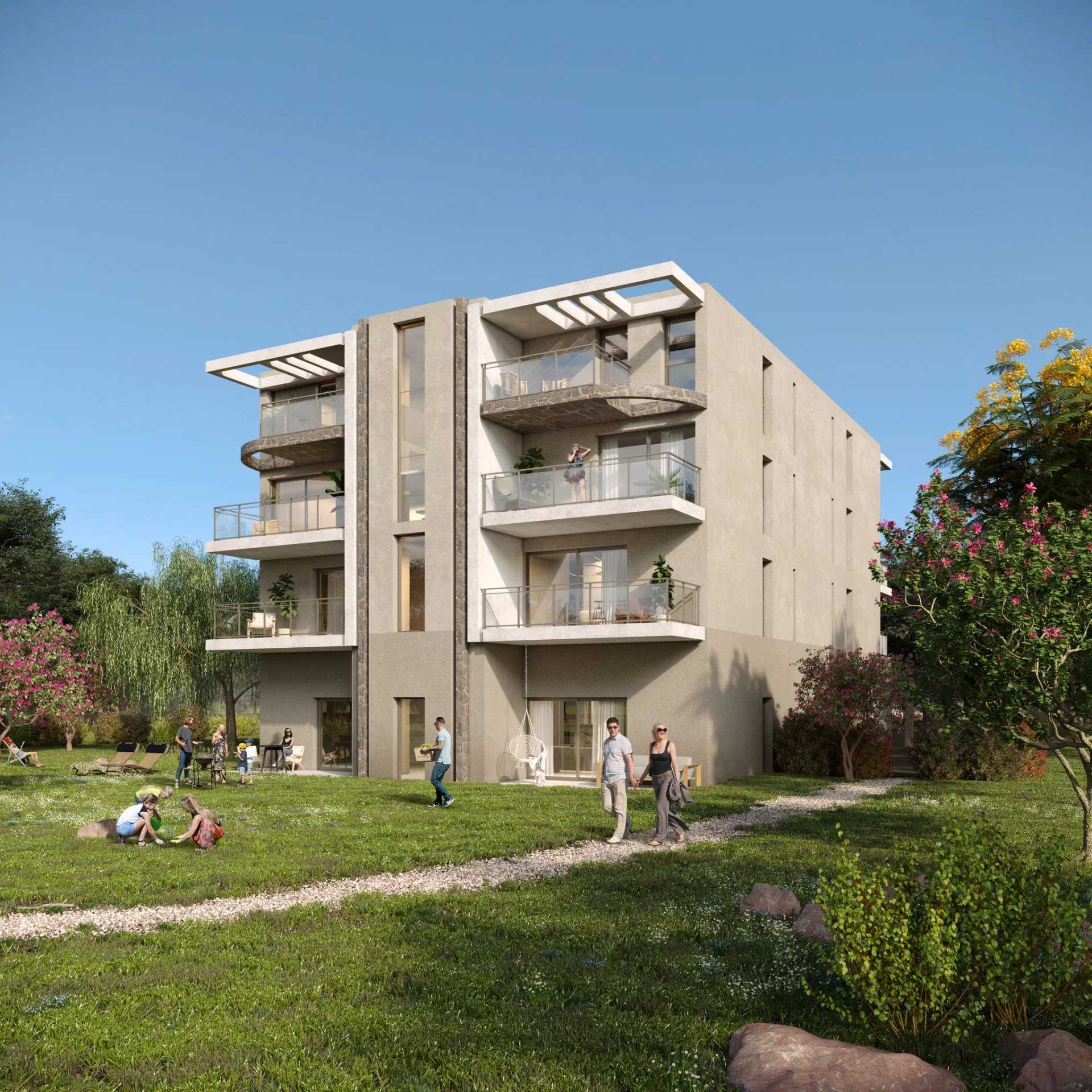 Condominium in Antibes, Provence-Alpes-Cote d'Azur 12157409