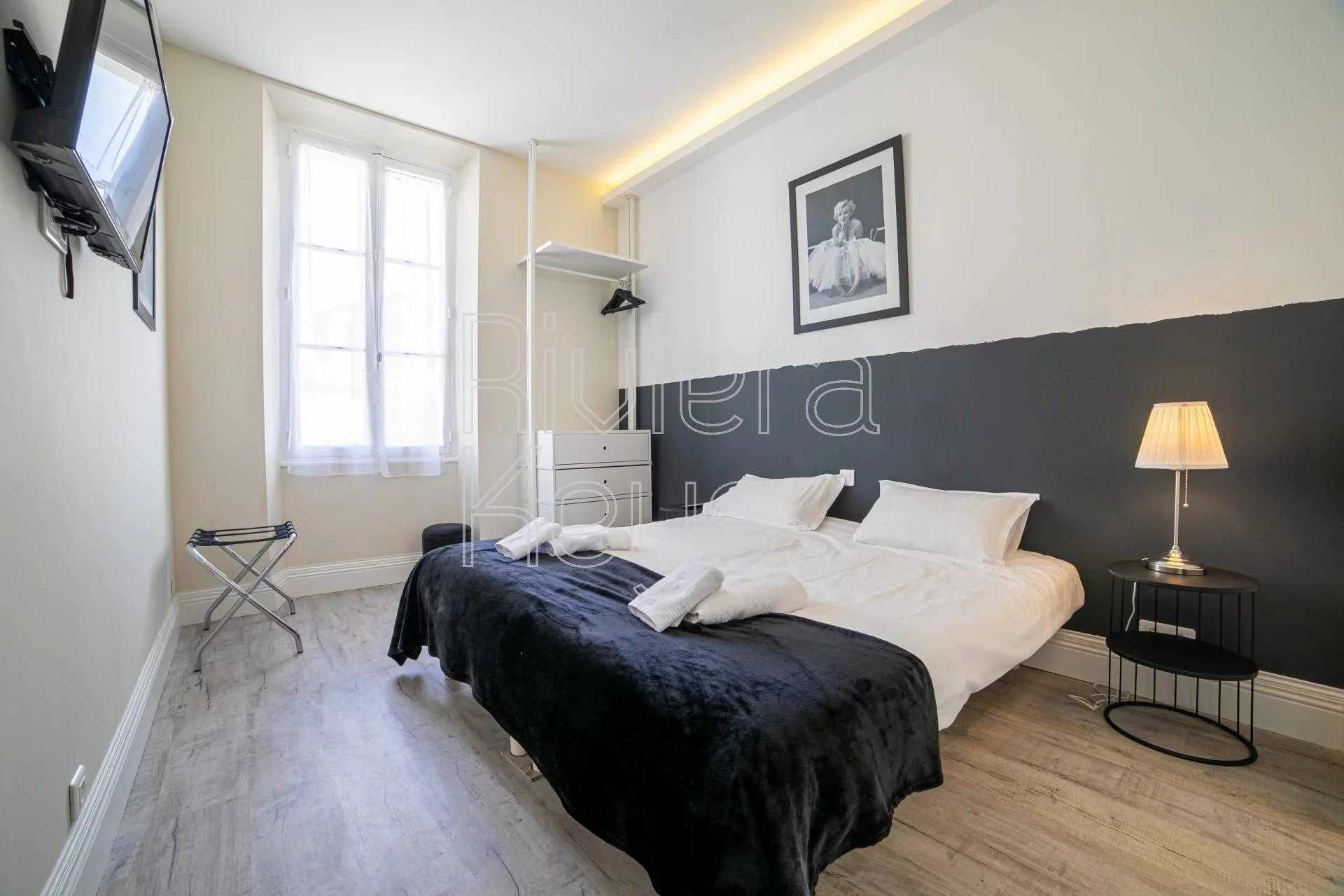 公寓 在 Cannes, Alpes-Maritimes 12157436